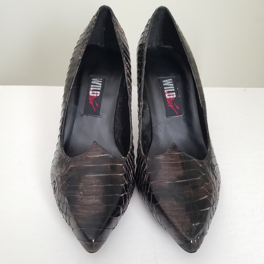 Rare Witchy Snakeskin Point Pumps